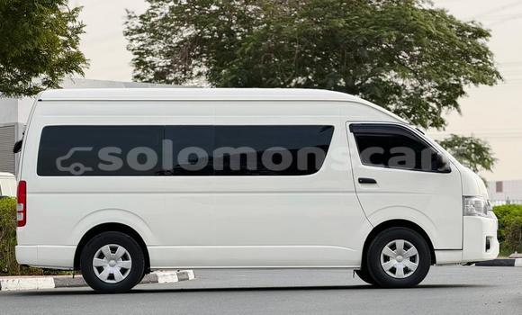 Buy Used Toyota Hiace White Car in Gizo in Western Buy Used Toyota Hiace White Car in Gizo in Western
