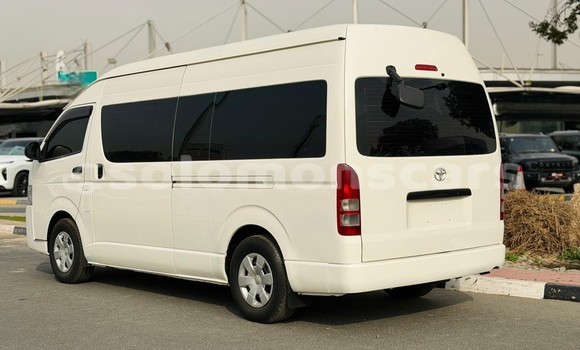 Buy Used Toyota Hiace White Car in Gizo in Western Buy Used Toyota Hiace White Car in Gizo in Western