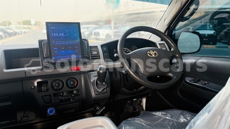 Big with watermark toyota hiace western gizo 1216