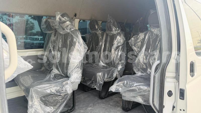 Big with watermark toyota hiace western gizo 1216