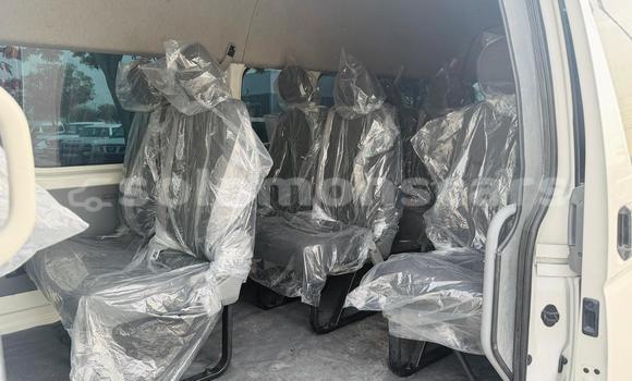 Buy Used Toyota Hiace White Car in Gizo in Western Buy Used Toyota Hiace White Car in Gizo in Western