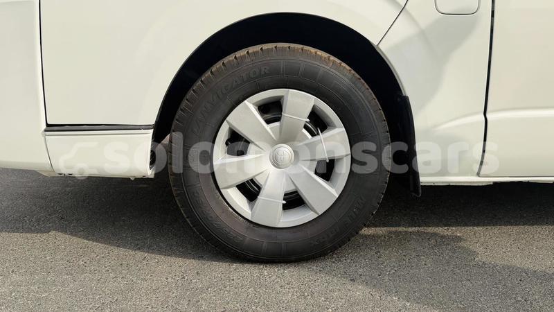 Big with watermark toyota hiace western gizo 1216