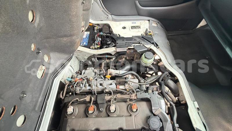 Big with watermark toyota hiace western gizo 1216