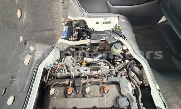 Buy Used Toyota Hiace White Car in Gizo in Western Buy Used Toyota Hiace White Car in Gizo in Western