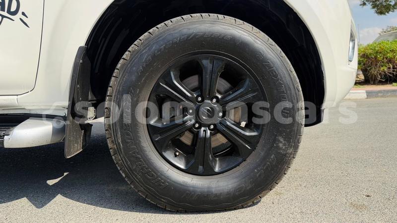 Big with watermark nissan navara western gizo 1217