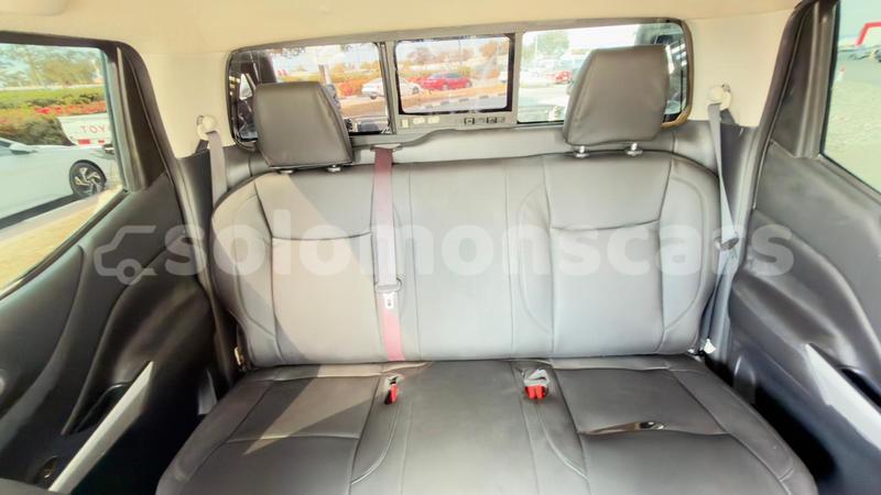 Big with watermark nissan navara western gizo 1217