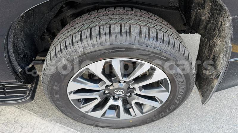Big with watermark toyota land cruiser prado western gizo 1218