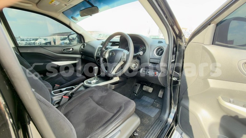 Big with watermark nissan navara western gizo 1219