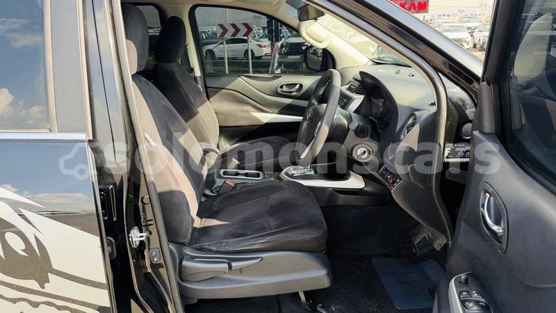 Big with watermark nissan navara western gizo 1219