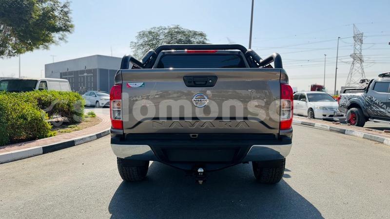 Big with watermark nissan navara western gizo 1221