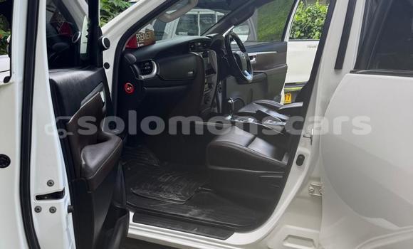 Buy New Toyota FJ Cruiser White Car in Honiara in Guadalcanal Buy New Toyota FJ Cruiser White Car in Honiara in Guadalcanal