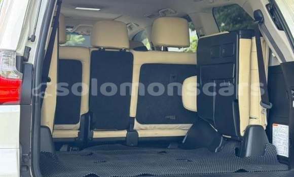 Buy Used Lexus LX 570 White Car in Honiara in Guadalcanal Buy Used Lexus LX 570 White Car in Honiara in Guadalcanal