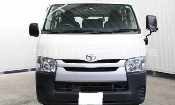 Buy Used Toyota Hiace White Car in Honiara in Guadalcanal