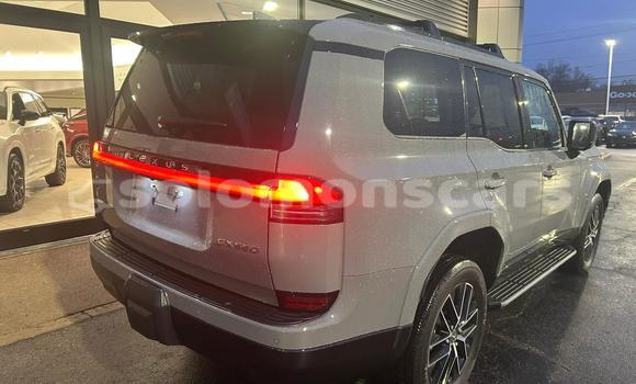 Buy Used Lexus GX White Car in Honiara in Guadalcanal Buy Used Lexus GX White Car in Honiara in Guadalcanal