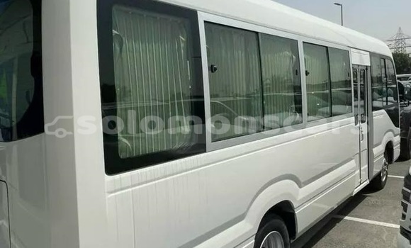 Buy Used Toyota Coaster White Car in Barora Island in Isabel Buy Used Toyota Coaster White Car in Barora Island in Isabel