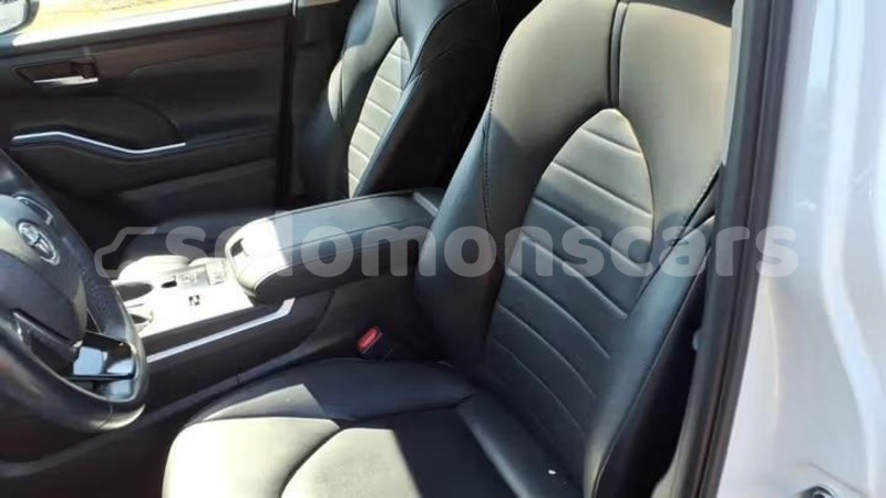 Big with watermark toyota highlander isabel santa isabel island 1264
