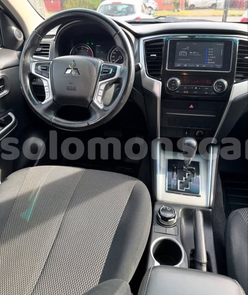 Big with watermark mitsubishi l200 isabel santa isabel island 1265