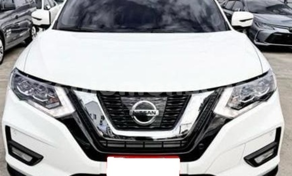 Buy Used Nissan X–Trail White Car in Santa Isabel Island in Isabel Buy Used Nissan X–Trail White Car in Santa Isabel Island in Isabel
