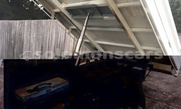 Acheter Occasion Voiture Toyota Land Cruiser Autre à Honiara, Guadalcanal Acheter Occasion Voiture Toyota Land Cruiser Autre à Honiara, Guadalcanal