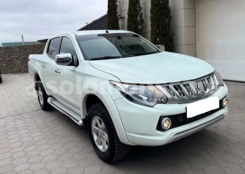 Big with watermark mitsubishi l200 isabel santa isabel island 1279
