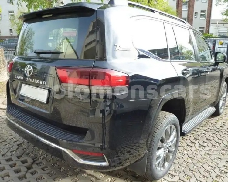 Big with watermark toyota land cruiser isabel barora island 1291