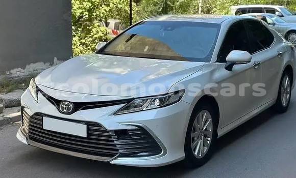 Buy Used Toyota Camry White Car in Santa Isabel Island in Isabel Buy Used Toyota Camry White Car in Santa Isabel Island in Isabel