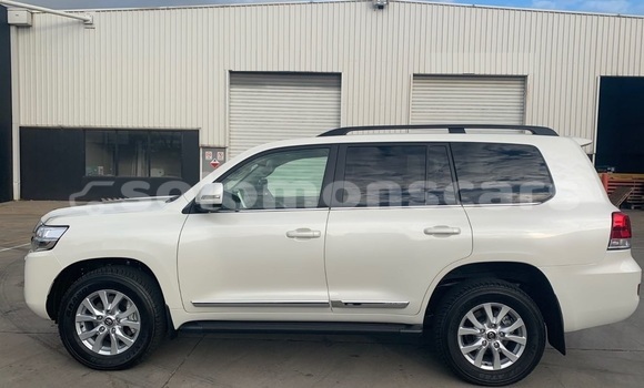 Buy Used Toyota Land Cruiser White Car in Santa Isabel Island in Isabel Buy Used Toyota Land Cruiser White Car in Santa Isabel Island in Isabel