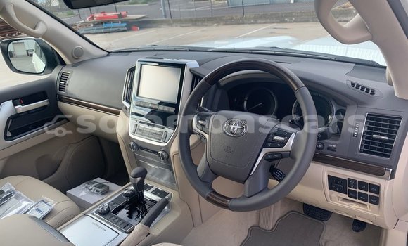 Buy Used Toyota Land Cruiser White Car in Santa Isabel Island in Isabel Buy Used Toyota Land Cruiser White Car in Santa Isabel Island in Isabel