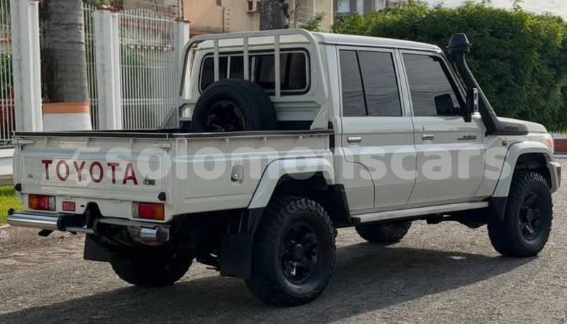 Big with watermark toyota land cruiser isabel santa isabel island 1313