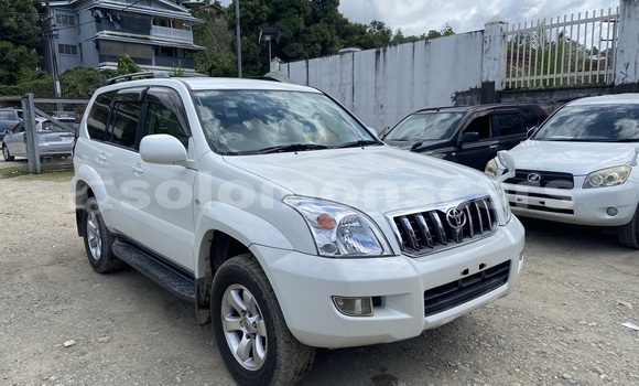 Acheter Occasion Voiture Toyota Land Cruiser Prado Blanc à Honiara, Guadalcanal Acheter Occasion Voiture Toyota Land Cruiser Prado Blanc à Honiara, Guadalcanal