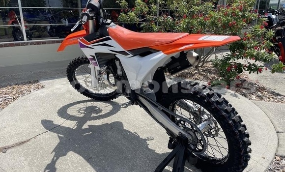 Buy New KTM SX Beige Bike in Barora Island in Isabel Buy New KTM SX Beige Bike in Barora Island in Isabel