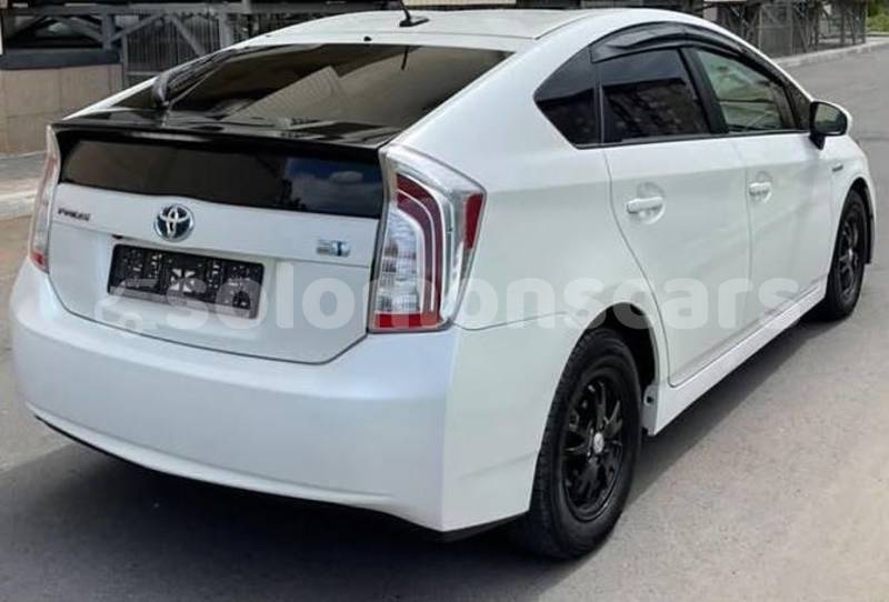 Big with watermark toyota prius isabel santa isabel island 1330