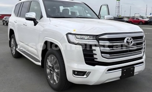 Buy Used Toyota Land Cruiser White Car in Honiara in Guadalcanal Buy Used Toyota Land Cruiser White Car in Honiara in Guadalcanal