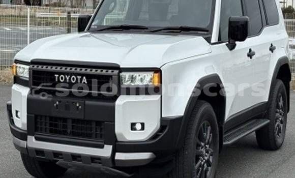 Buy Used Toyota Land Cruiser Prado White Car in Honiara in Guadalcanal