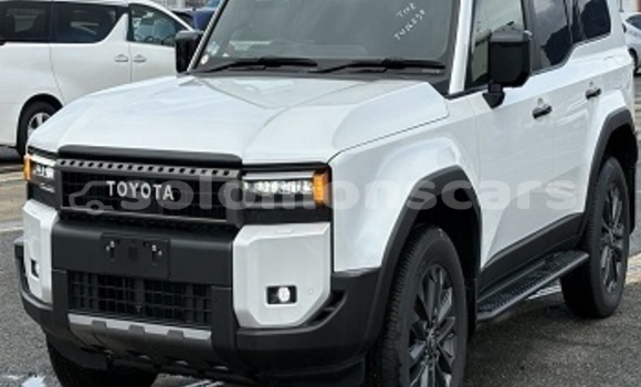 Buy Used Toyota Land Cruiser Prado White Car in Honiara in Guadalcanal Buy Used Toyota Land Cruiser Prado White Car in Honiara in Guadalcanal