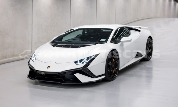 Buy Used Lamborghini Huracan White Car in Honiara in Guadalcanal