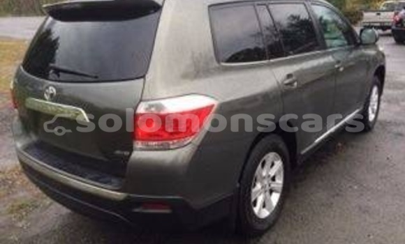 Buy Used Toyota Highlander Other Car in Auki in Malaita