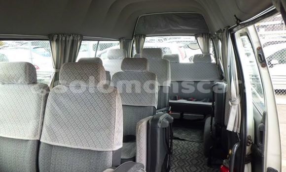 Buy Used Toyota Hiace Other Car in Taro Island in Choiseul Buy Used Toyota Hiace Other Car in Taro Island in Choiseul